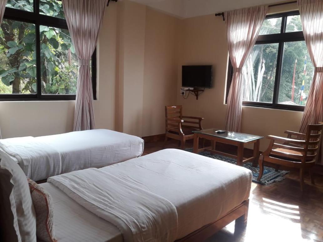 Pine Haven Resorts Takdāh Esterno foto