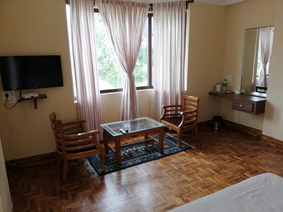 Pine Haven Resorts Takdāh Esterno foto